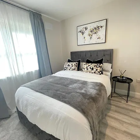 Private Cozy Double Bedroom Quarto em Acomodações Particulares